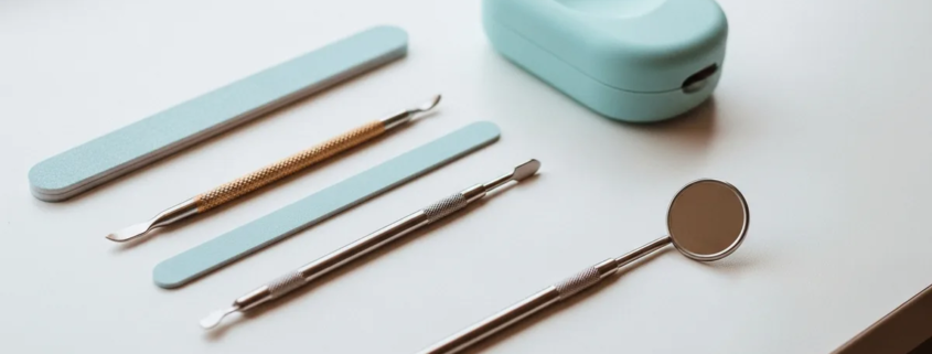 Onychophagie : l’impact sur vos dents et comment arrêter